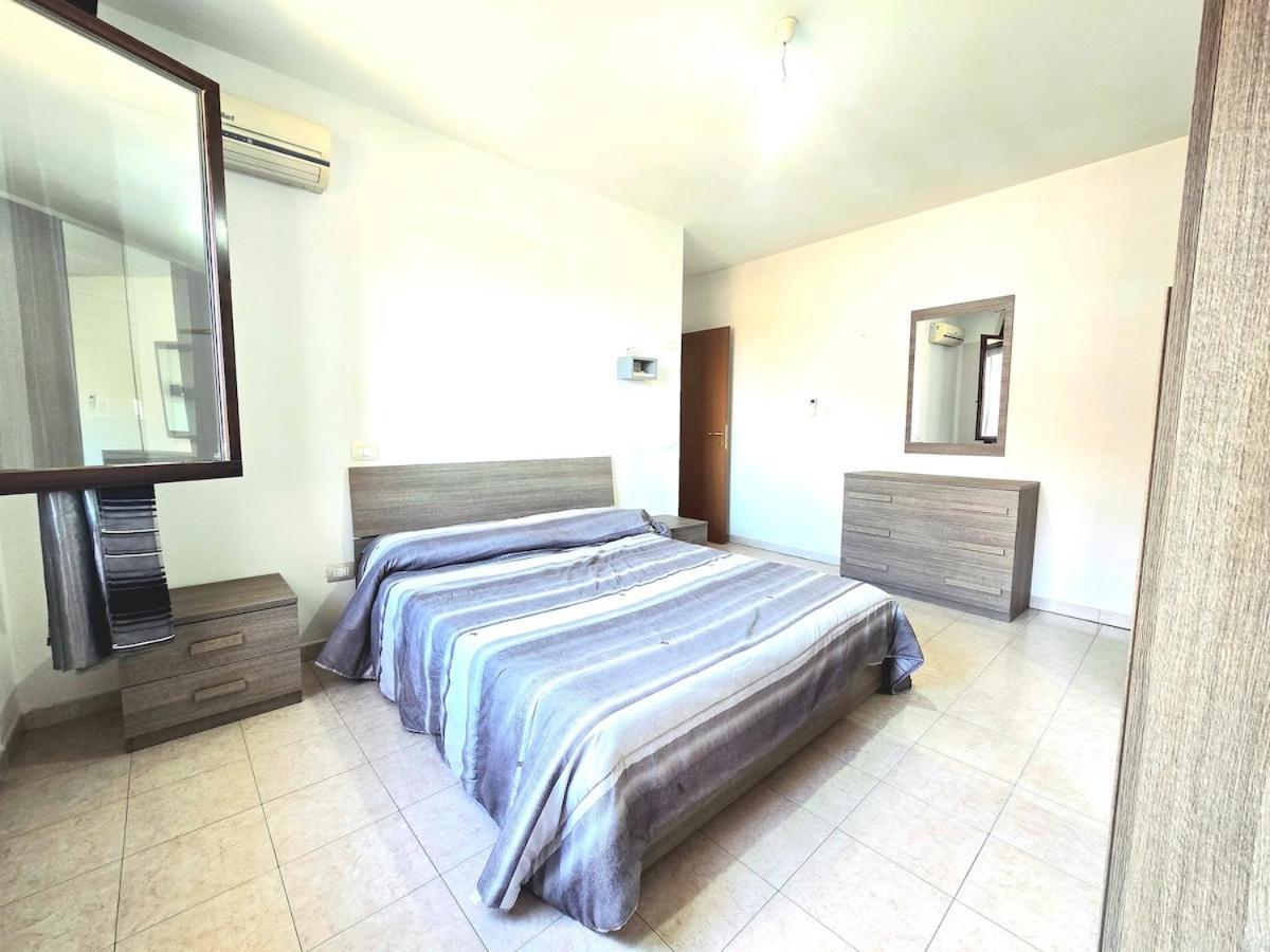 Casa Amelia Oristano, 10 Minutes From The Beaches Exterior foto
